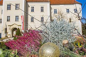 Weihnachtsausstellung auf Schloss Burgau