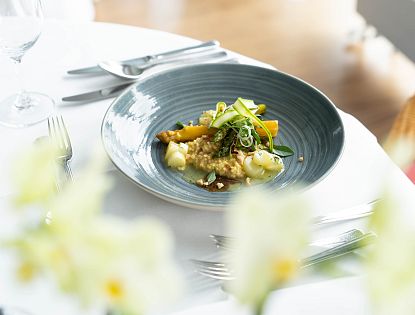 Hirsotto mit Safran und Duett vom Spargel