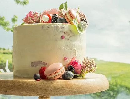 Naked Cake für einen speziellen Anlass